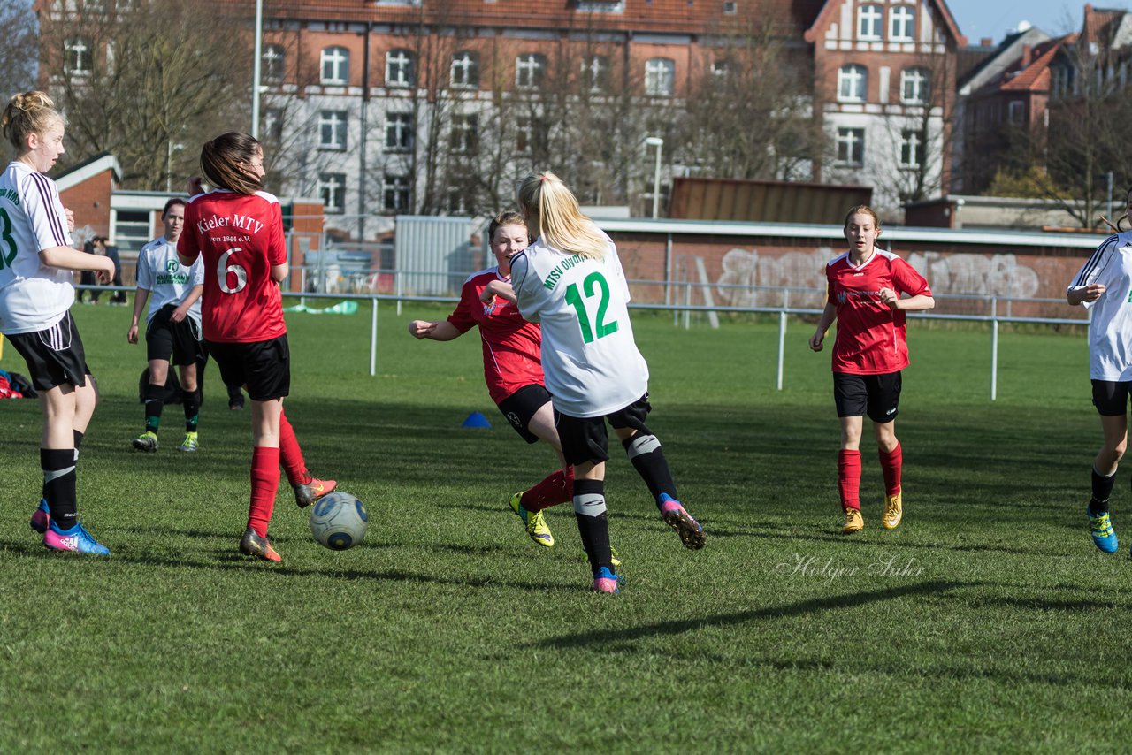 Bild 87 - C-Juniorinnen Kieler MTV -  MTSV POlympia Neumuenster : Ergebnis: 1:0
